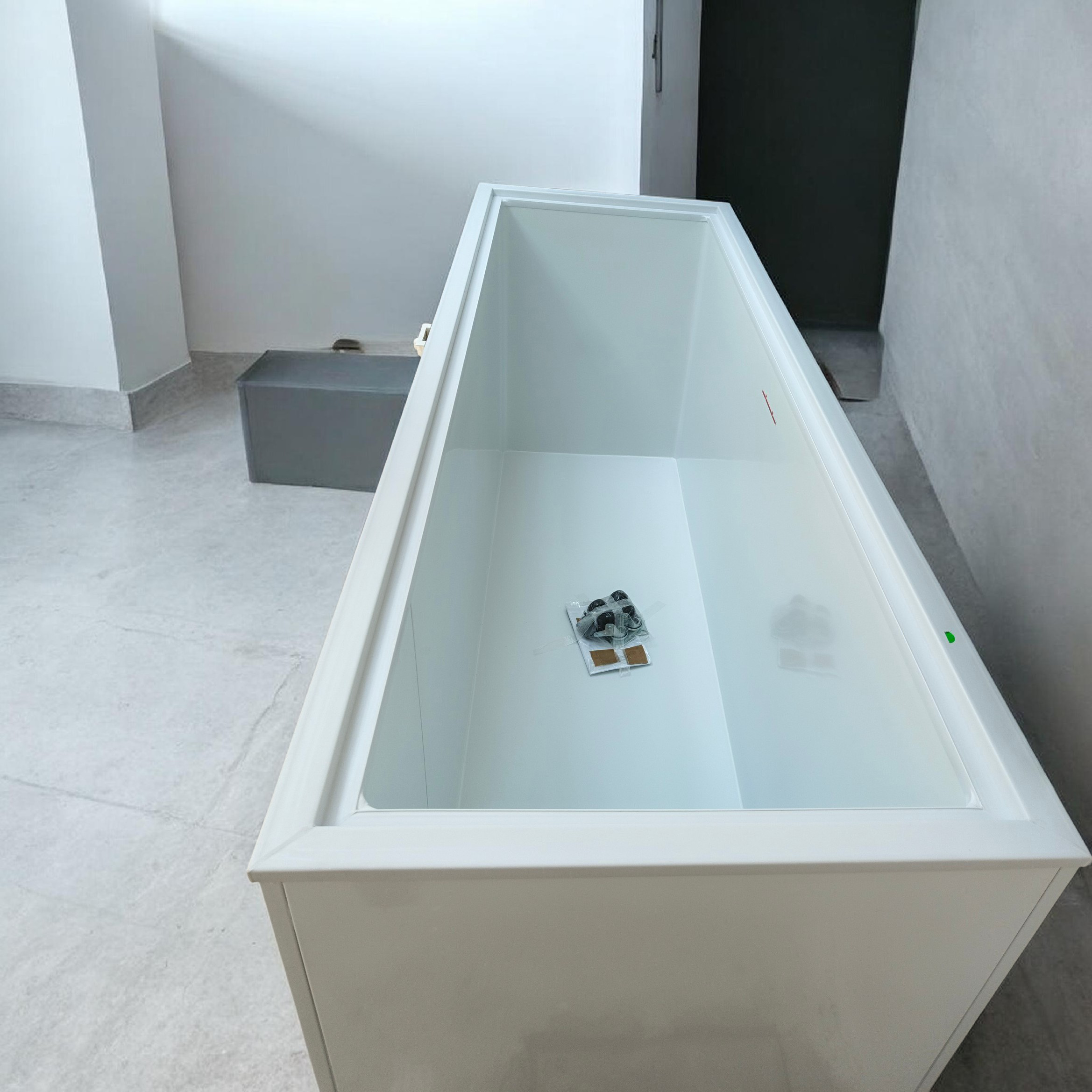 CONGELADOR  DE 24 PIES ICEHAUS